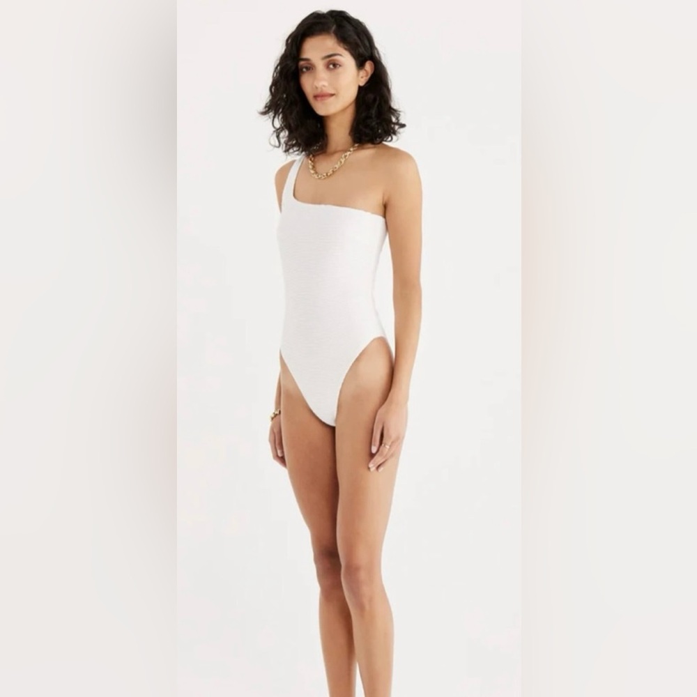 1.  Rumer Cassidy Maillot - Picture 2 of 11